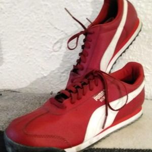 Puma Roma Red Tennis Shoes Basic Size 7 US